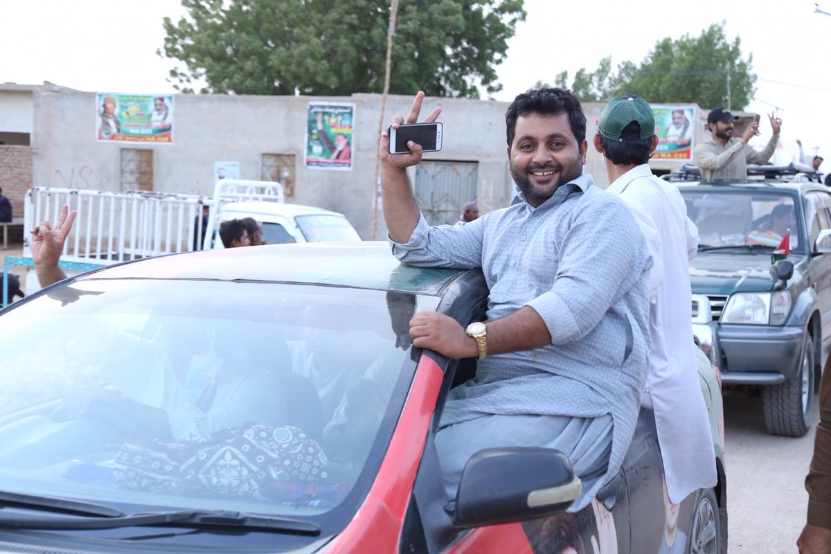kanbhu_khan's tweet photo. Glimpse of Massive Crowd of UC #TandoHaider Organized a rally for going to election campaign work candidate #NA225 #SyedTariqHussainShahJamote and #PS63 #SharjeelInamMemon Coordinator #ZeeshanMemon special Thnx to Asif Kori for such a great arrangement @Tariqhsyed https://t.co/KfSIbatHSK