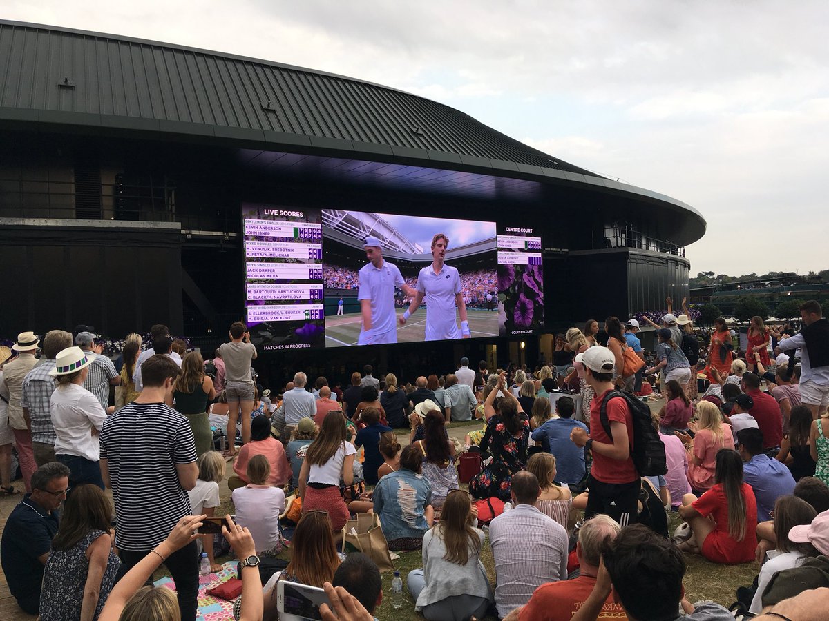 WillGoodhart's tweet photo. That has to be one of the bravest contests I’ve ever seen. So great to have been here @Wimbledon #kingsoftennis https://t.co/tlfarUeWPr