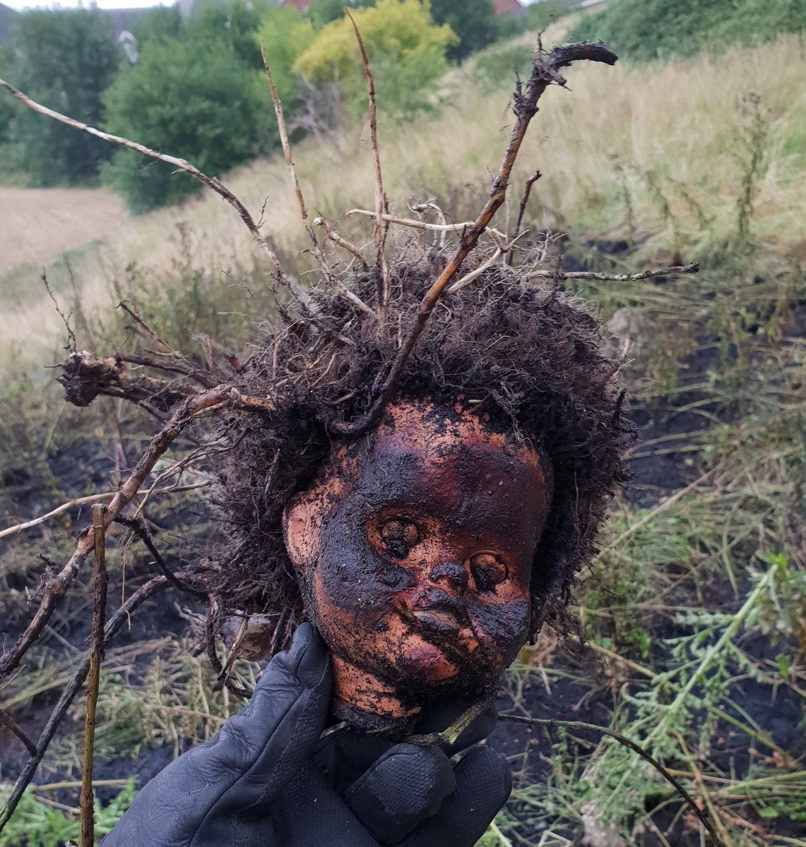 WMFSWestBrom's tweet photo. This bush baby didn't fair to well in the grass fire. #BushBaby
On a serious note malicious grass fires tie up valuable resources and it may also be more than a doll that ends up getting hurt! #ThinkBeforeDo #ArsonKills https://t.co/5TjkUoTAGg