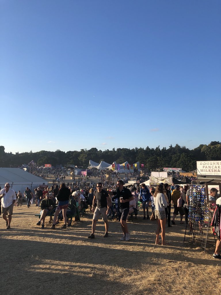 Whoaa @LatitudeFest looking good this year!! With @bethmaymccarthy @OntSofa https://t.co/3NUlWery5T