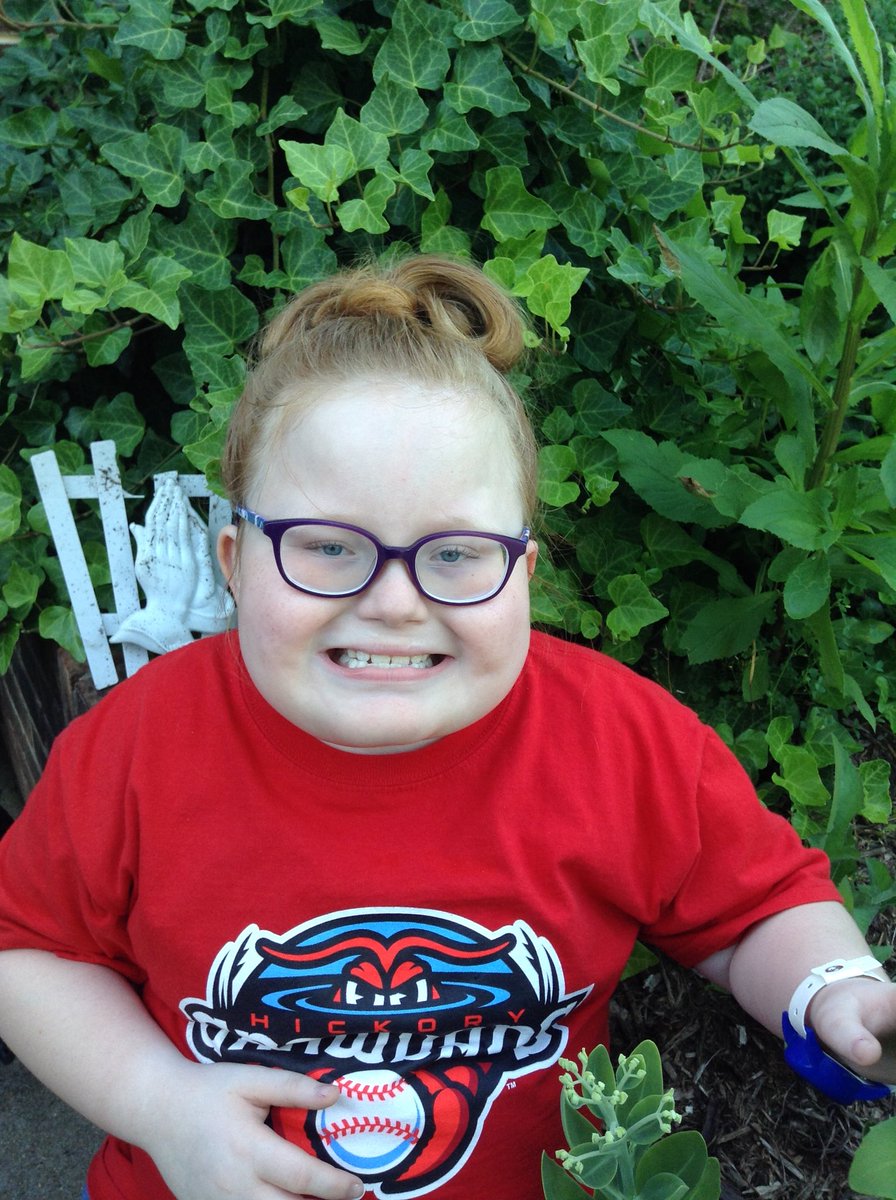 janeytporter's tweet photo. My daughter suffers from Klippel Feil Syndrome, it’s can be a debilitating and painful disease! Please wear a key on 8/6 and post a pic using hashtags #KFS2018aware and #MissDee to help bring awareness to@this rare disease https://t.co/jHYgxDyMRC
