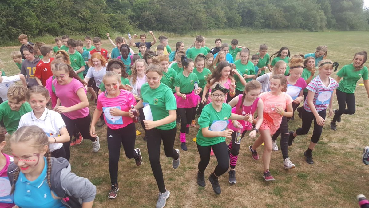 GreenfieldPE's tweet photo. #RaceforLife #TeamGreeny https://t.co/chuRpnLFuh