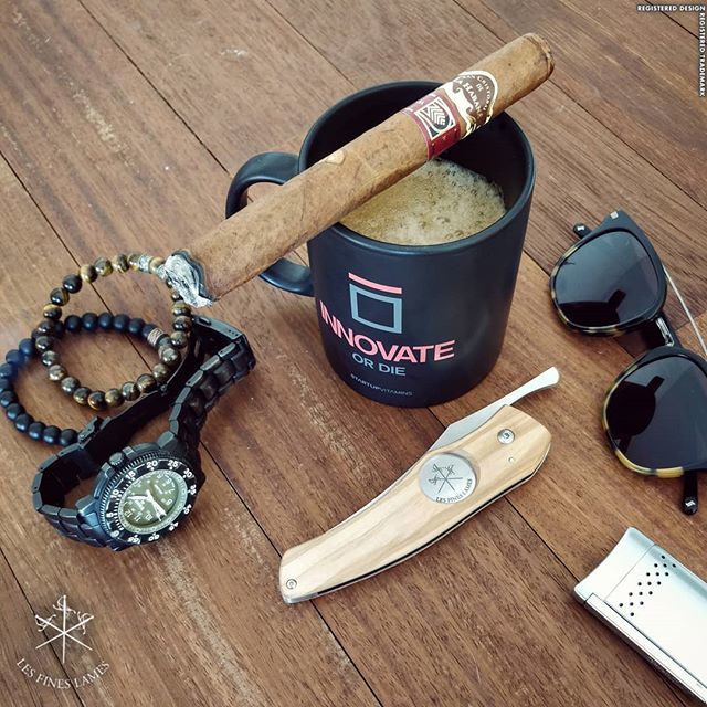 iamStevenCigale's tweet photo. I think I'm getting addicted to these #SCDH Mercaderes 💨☕🗡️😍 - https://t.co/3XIaDh3oNL https://t.co/1zZ7xmaItK