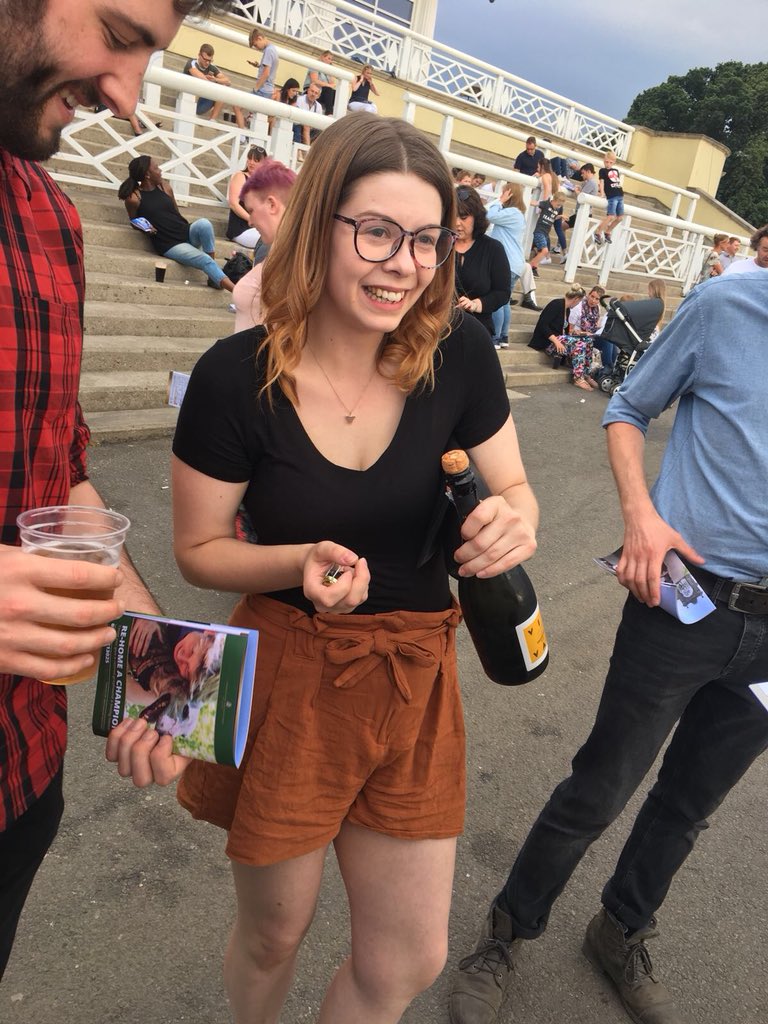 It might be #FridayThe13th but it was a lucky day for our <a href="/LittleGemsPubs/">LittleGems</a> Duty Managers &amp; Sous Chefs - #dayout at Towcester dog races #teambuilding