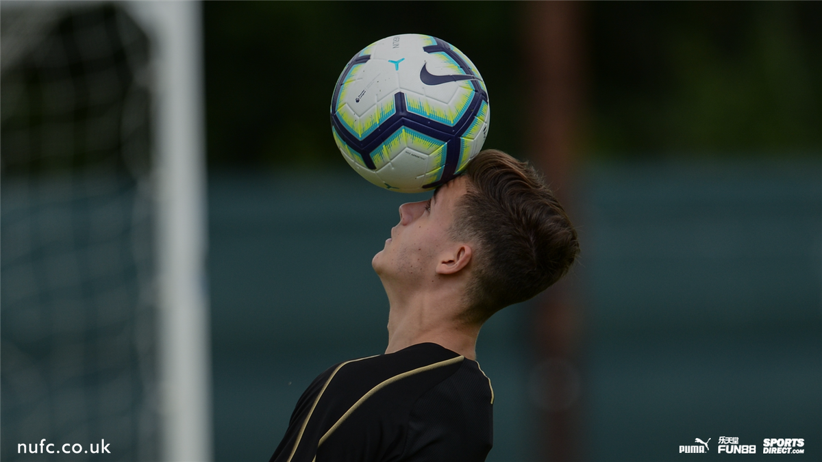 ⚽️👀 Get a close-up view of what happened on day three of our training camp in Ireland.

Full gallery: nufc.co.uk/news/galleries… #NUFC