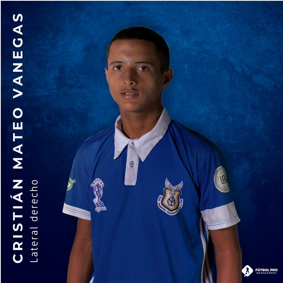 FutbolProNCS's tweet photo. Vanegas, después de 4 años de carrera, sigue consolidado sus pasos en el fútbol. Talento joven, #jugadoresfútbolPro https://t.co/gkICHlGIgc