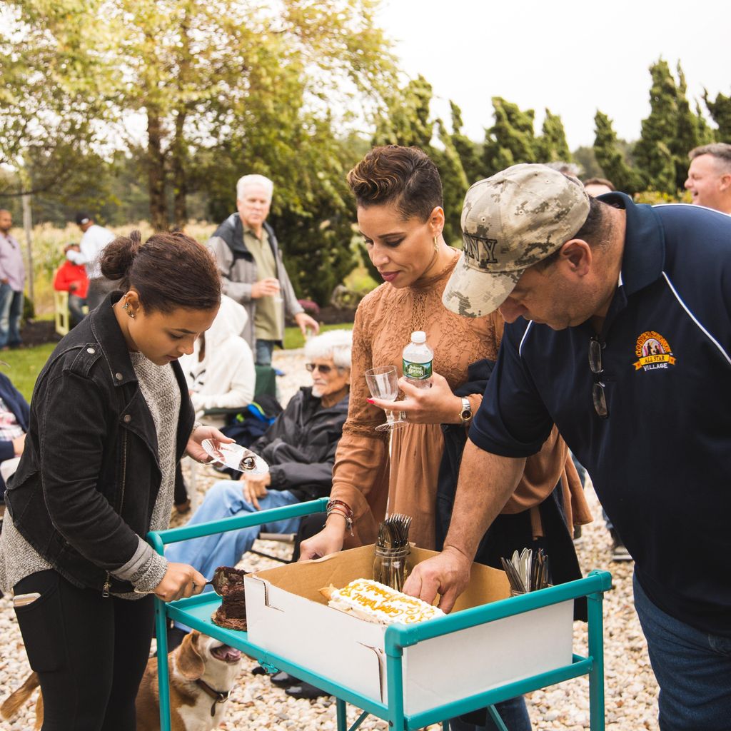 Our last harvest party had an amazing turnout as everyone explored the vineyard and enjoyed some cake and wine. #Wine #WineTasting #WineLover #Vineyard #Wines #Winery #Chardonnay #Rose #Exclusive #LongIsland #DeseoDeMichael #NY #NorthFork #WineCountry #Winenot #HarvestParty #Cake