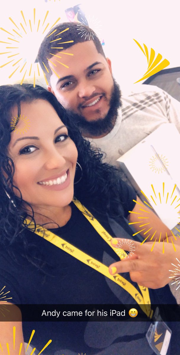 analove7's tweet photo. My friend Andy got his #iPadDeal today with his Visa Gift card just for switching to #Sprint where you get the best plan for #UnlimitedForAll #SprintBusiness @sprintstore293 @SprintSouthEast https://t.co/NPMdYXiYRI