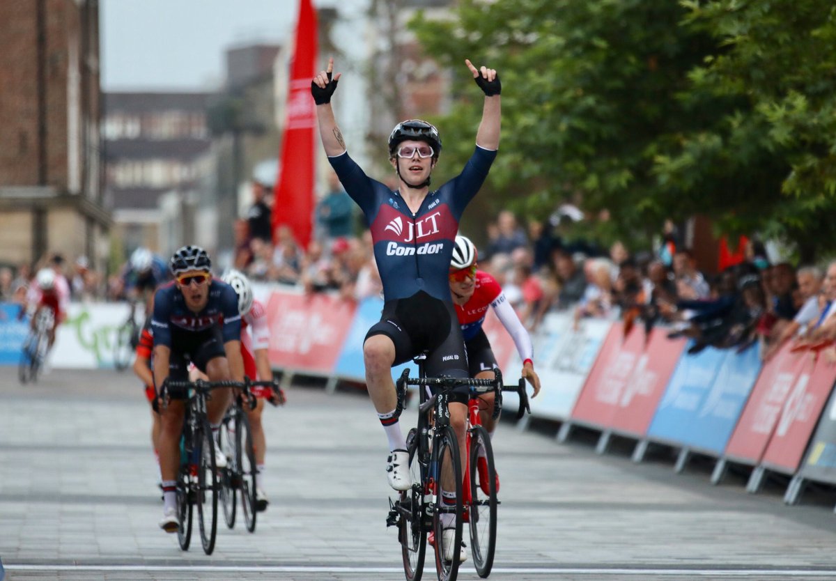 condorracing's tweet photo. 🇬🇧 #CircuitChamps
Impressive teamwork secures title for Matt Gibson tonight he’s joined by Jon Mould on the podium.
🥇@Matt_Gibson96
🥈@Tompid
🥉@jonmould91
#jltcondor #stylexsubstance https://t.co/0eA1v1DmIk
