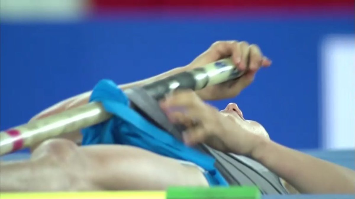 Pole Vault Power On Twitter Omg Noooo Major Wardrobe Malfunction