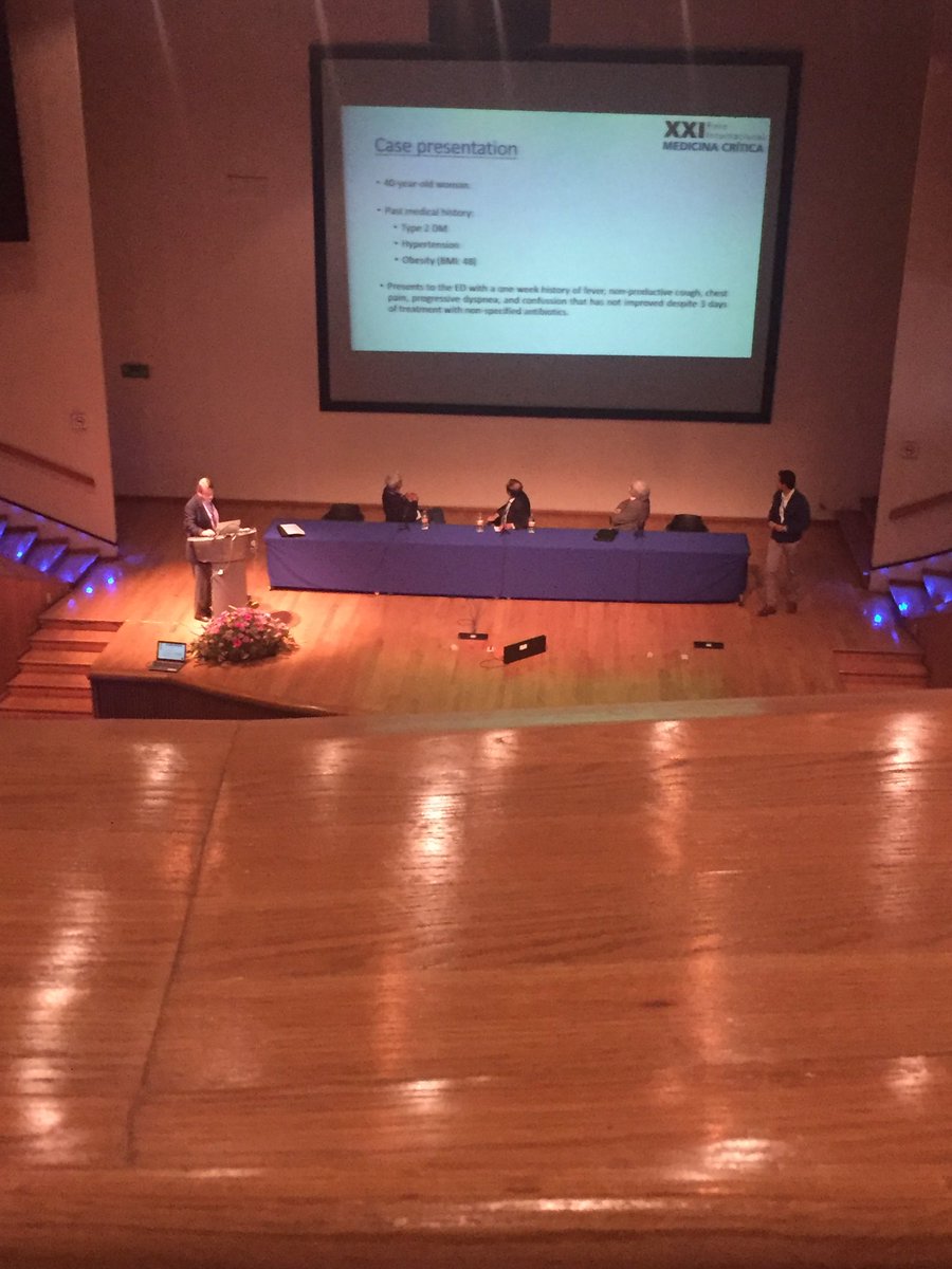 sebaquirogaa's tweet photo. Discusión de caso entre #Hess - #Gattinoni - #Marini; moderador #Vincent 👏👏👏

#congreso #medicinacritica #mexico18 https://t.co/cgP94CKeM1