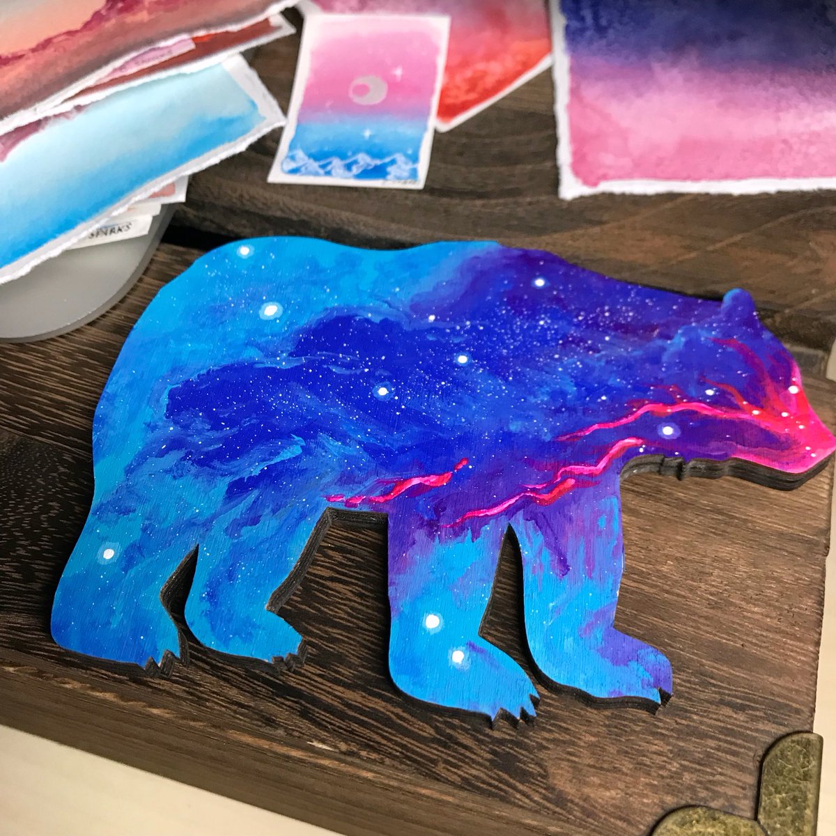 ChristinaFavre's tweet photo. Here’s the last Space Bear available in my shop! In case anyone at the #aas232 had their eye on one before they sold out, here’s your chance. #astroart #sciart #spaceart @startorialist 🎉✨https://t.co/wE9CGjaFcz✨ https://t.co/SprT5BO9hV
