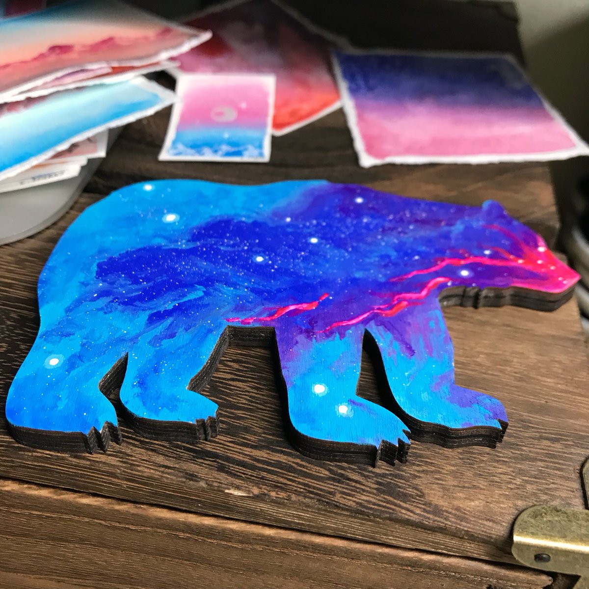 ChristinaFavre's tweet photo. Here’s the last Space Bear available in my shop! In case anyone at the #aas232 had their eye on one before they sold out, here’s your chance. #astroart #sciart #spaceart @startorialist 🎉✨https://t.co/wE9CGjaFcz✨ https://t.co/SprT5BO9hV