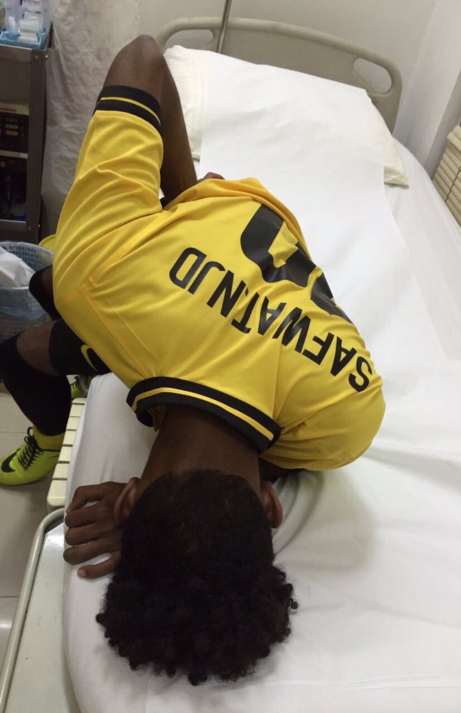 🔸حرصاً من إدارة الفريق على سلامة اللاعبين تم إيقاف المباراة التي جمعت #صفوة_نجد وشقيقنا فريق الهمرز بعد إصابة لاعبنا وذلك لعدم وجود الإسعاف الطبي 

🔸وسترفع إدارة الفريق كافة احداث المباراة للجهات المختصة 
<a href="/gsaksa/">gsa</a> @sapesaf @nlfksa16