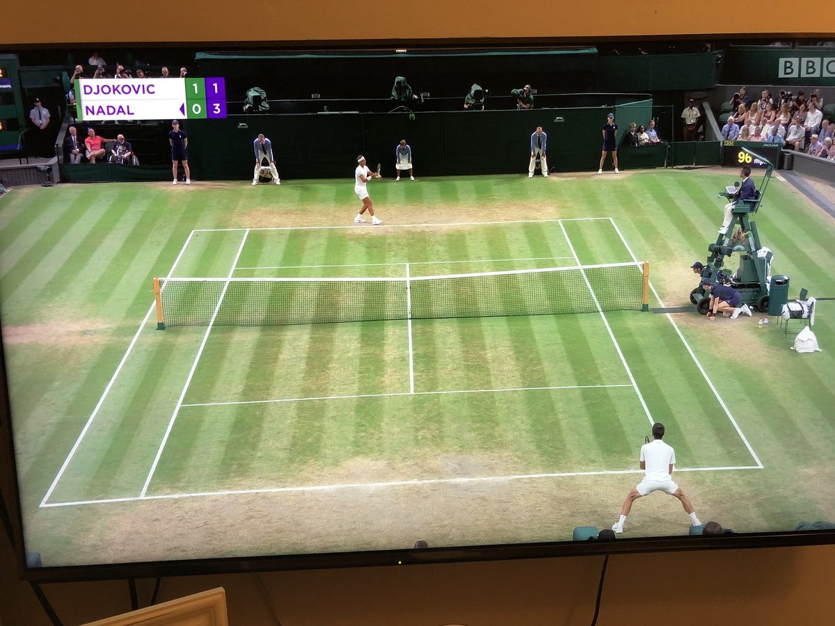 buzzbar28's tweet image. Amazing UHD pictures from Wimbledon on BBC UHD channel on Sky it has really come to life under the lights looks even better than daytime coverage. Well done @ColinSladen and team for getting this on Sky 👍🏼👏