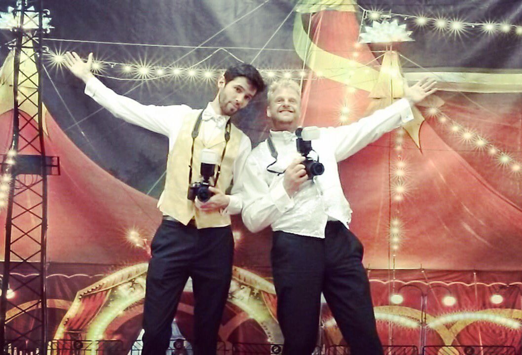 EventPapsUK's tweet image. Ladies and gents, this is the moment you’ve waited for...#thegreatestshowman themed paparazzi have arrived! Get in touch at eventpaparazzi.co.uk so that our specialist entertainment photographers can turn your next event into a show stopping spectacle!