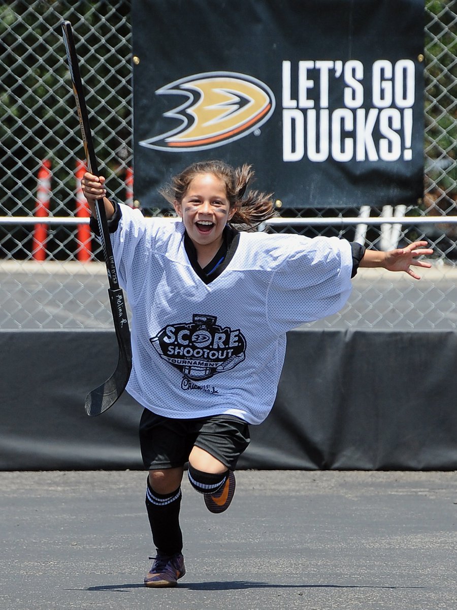 ESPNCitizenship's tweet photo. The @AnaheimDucks have been named a #SportsHumanitarian Team of the Year finalist for their S.C.O.R.E. program, which offers free educational standards-based curriculum to over 300 schools, reaching over 50,000 students annually. https://t.co/WyMyFSZ7xO