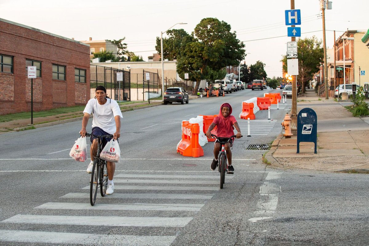 jedweeks's tweet photo. Hi! It's a beautiful Friday and creating safe, accessible routes for people to get around our city is a wonderful thing. That's why we do the work we do. Go check out #BigJumpBaltimore this weekend. Thank you @bmorecitydot @leonfpinkett and @peopleforbikes. https://t.co/v4ZRN4Jkak