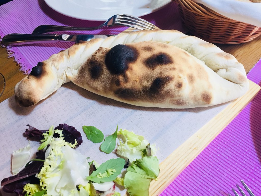 El_Equipo_A_'s tweet photo. Comer en @MadridWarehouse es estar y comer como en casa. Todos los platos nos alucinan destacamos algunos como el #Salmorejo #Secreto #Rustica de Rabo de Toro y la #Torrija son algunos de nuestros favoritos. https://t.co/dValhXmoxe