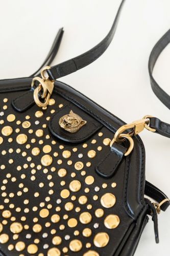 USLuxuryVIP's tweet photo. Luxury: Look: The Gucci RE Crossbody Bag:SNAPSHOT: Gucci RE Crossbo... https://t.co/NpSq9GE1D8 #VIP https://t.co/XMxQSYaMMO