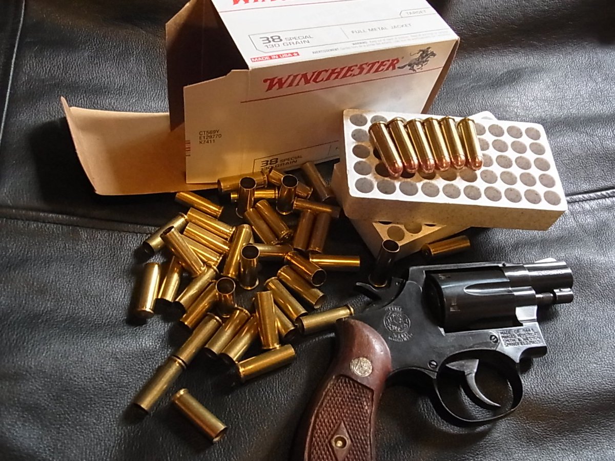 M2 Ball V Twitter コクサイhwモデルm10に 38 Special Winchester Case 94 Gr Rnfmj 6個組 空箱はwinchester100ラウンドのバリューパックを添えて撮影 この弾丸は丸っこいマカロフ弾を 専用キットを用いて38スペシャルに改良した物 T Co 11h8ccpnqi