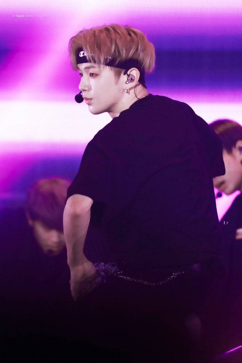 961210Cupid's tweet photo. 180711 ONE THE WORLD in Tokyo

#강다니엘 #KangDaniel #워너원 https://t.co/r68vtg55D6