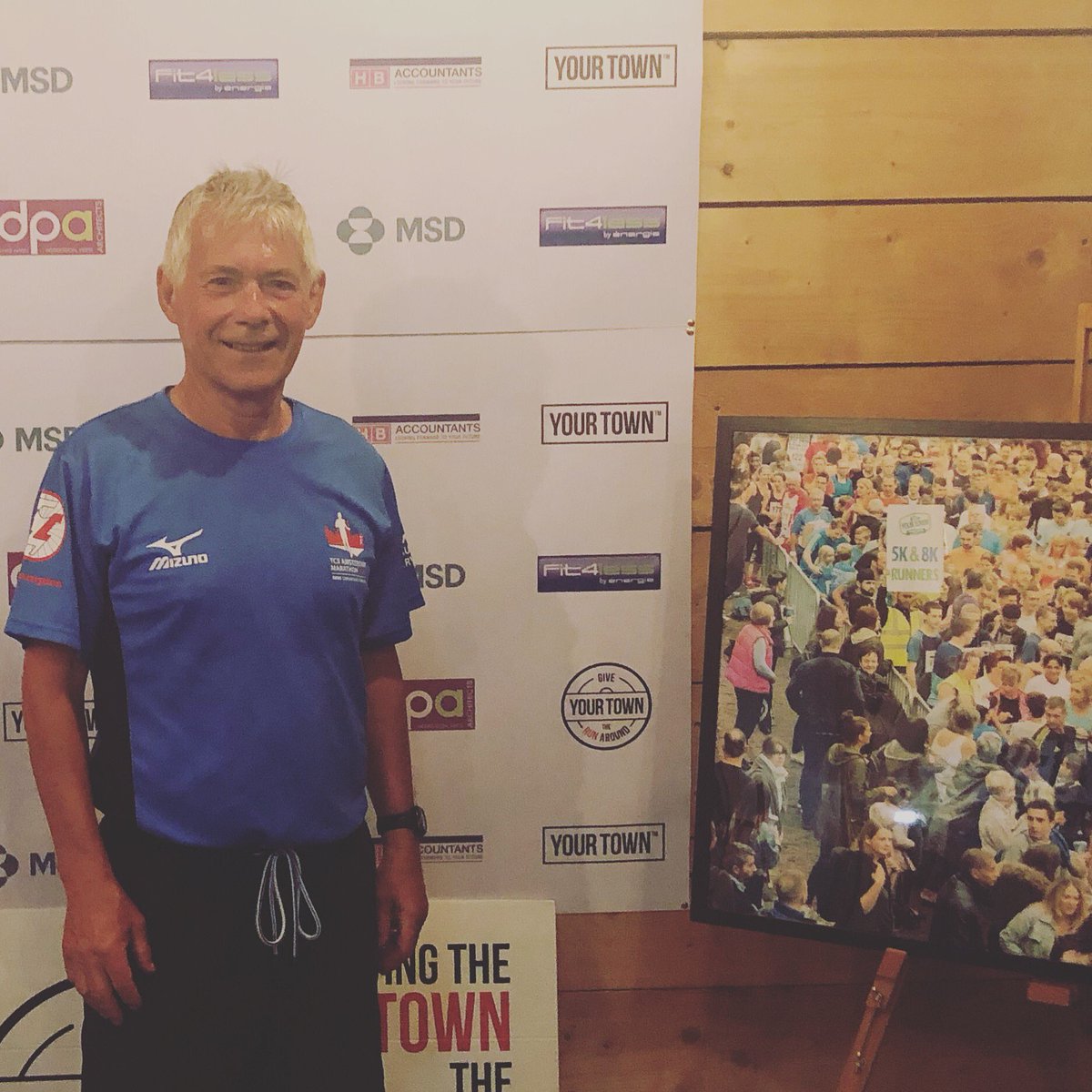 townrunaround's tweet photo. It’s 2.30AM Ladies &amp; Gents &amp; we would to introduce you to Ralph... We have named him King Ralph... What a guy, 90 mins straight &amp; 15k ran 👏🏻 Your a good man Ralph! #Run24EN11 https://t.co/LjGc4i1WxQ