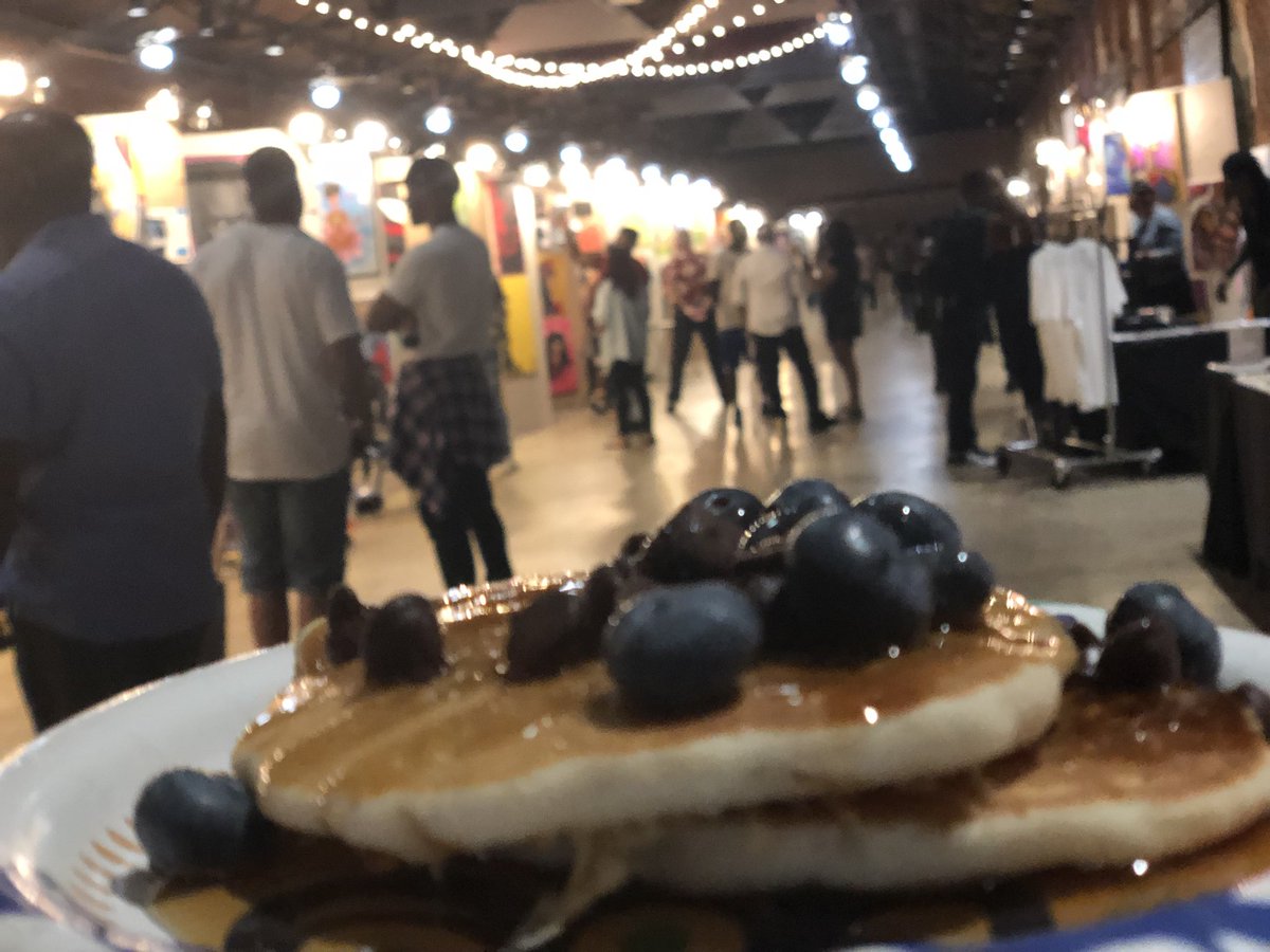 TheRealGSUTV's tweet photo. GSU-TV covers #pancakesandbooze tonight!😋🎬 https://t.co/zWwrsCI3K1