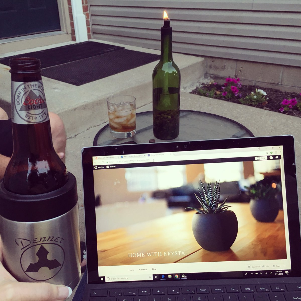HomeWithKrysta's tweet photo. Working on my next blog enjoying the evening! What do you want to read about??#blogger #blpg #morethanhouses #krystadenner #homewithkrysta #coldwellbanker #realtor https://t.co/v9Pxd8JRxW