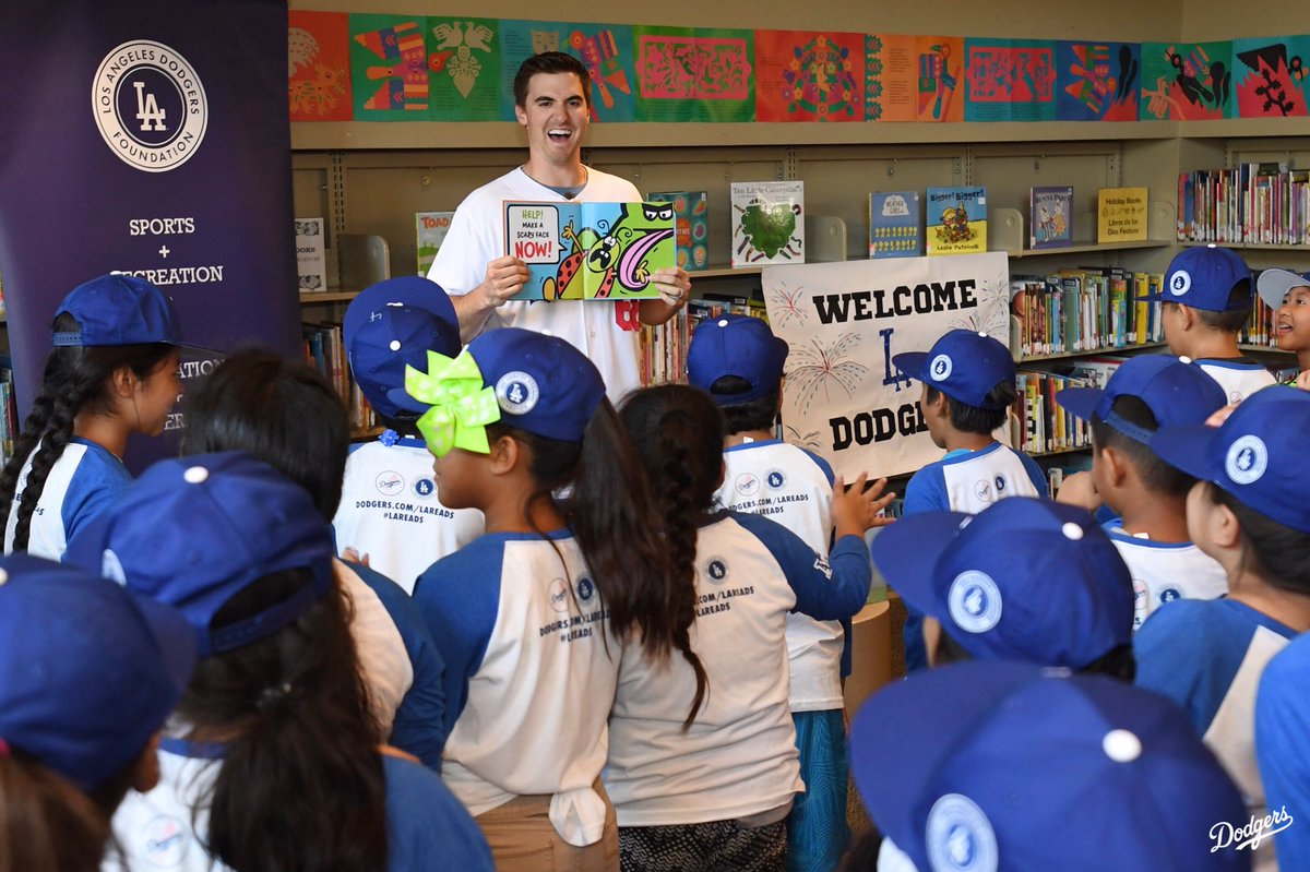 .@RossStripling read to more than 100 kids at the Edendale Branch Public Library as part of the @DodgersFdn partnership with the @LAPublicLibrary. #LAreads
