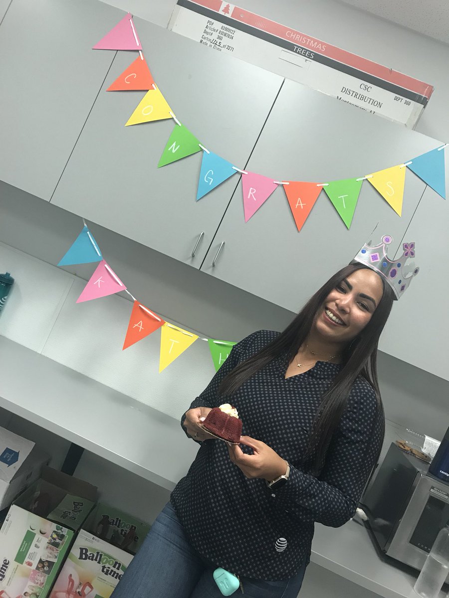 falls_fantastic's tweet image. Congratulations Kathy so proud of you Falls is going to miss you but your going to shine as an ASM in Kendall retail 🎉 #WorldDomimation #OneFLA #movingup #asm #congrats @JamesLeslie01 @efrenfavela