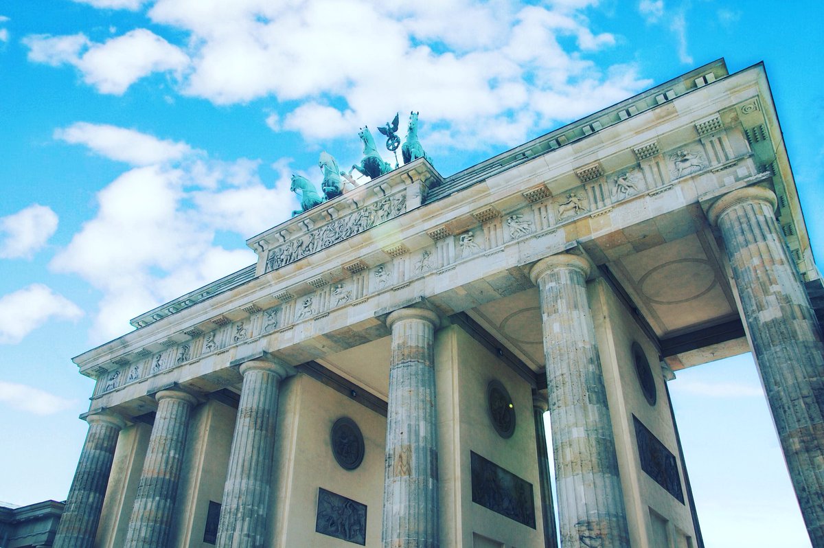 taschwinn's tweet photo. Hallo Berlin, ich liebe Dir 🤪 #Berlin #brandenburgertor #pariserplatz #berlinmitte #berlincity #berlinickliebedir #bundeshauptstadt https://t.co/VBrQI1pvdQ