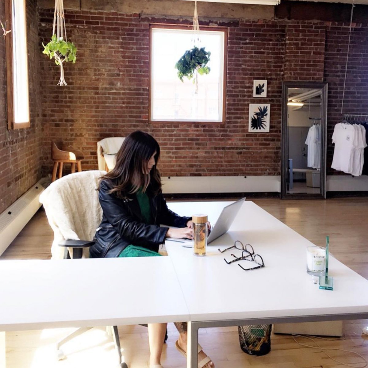 Meet the founder of one of Western Canada's fastest growing PR &amp; Marketing agencies @AydenCreative, BMC Fashion Marketing grad Tara Osipoff! In our Q+A Tara breaks down vital tips that every aspiring entrepreneur must know! bit.ly/2uaOpnS