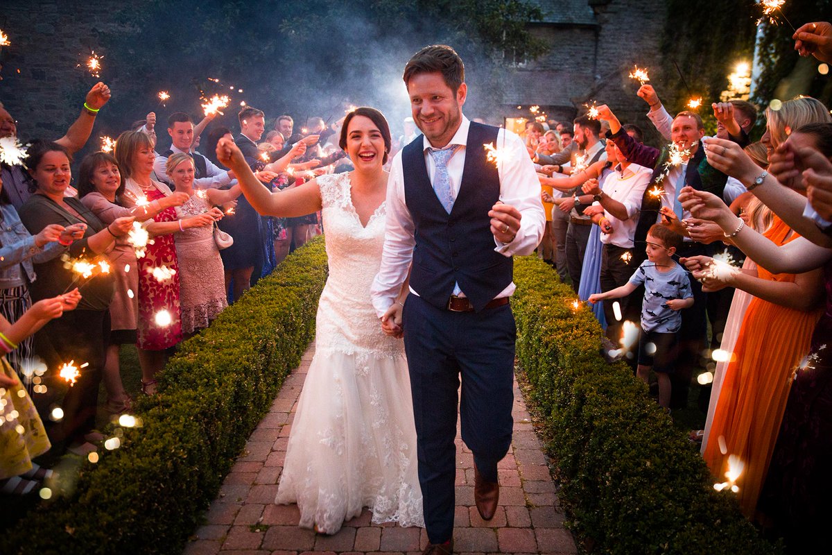 On the blog! Siobhan and Robins' previews from Woodhill Hall <a href="/WoodhillHall/">Woodhill Hall</a> chrisgilesphotography.com/woodhill-hall/…