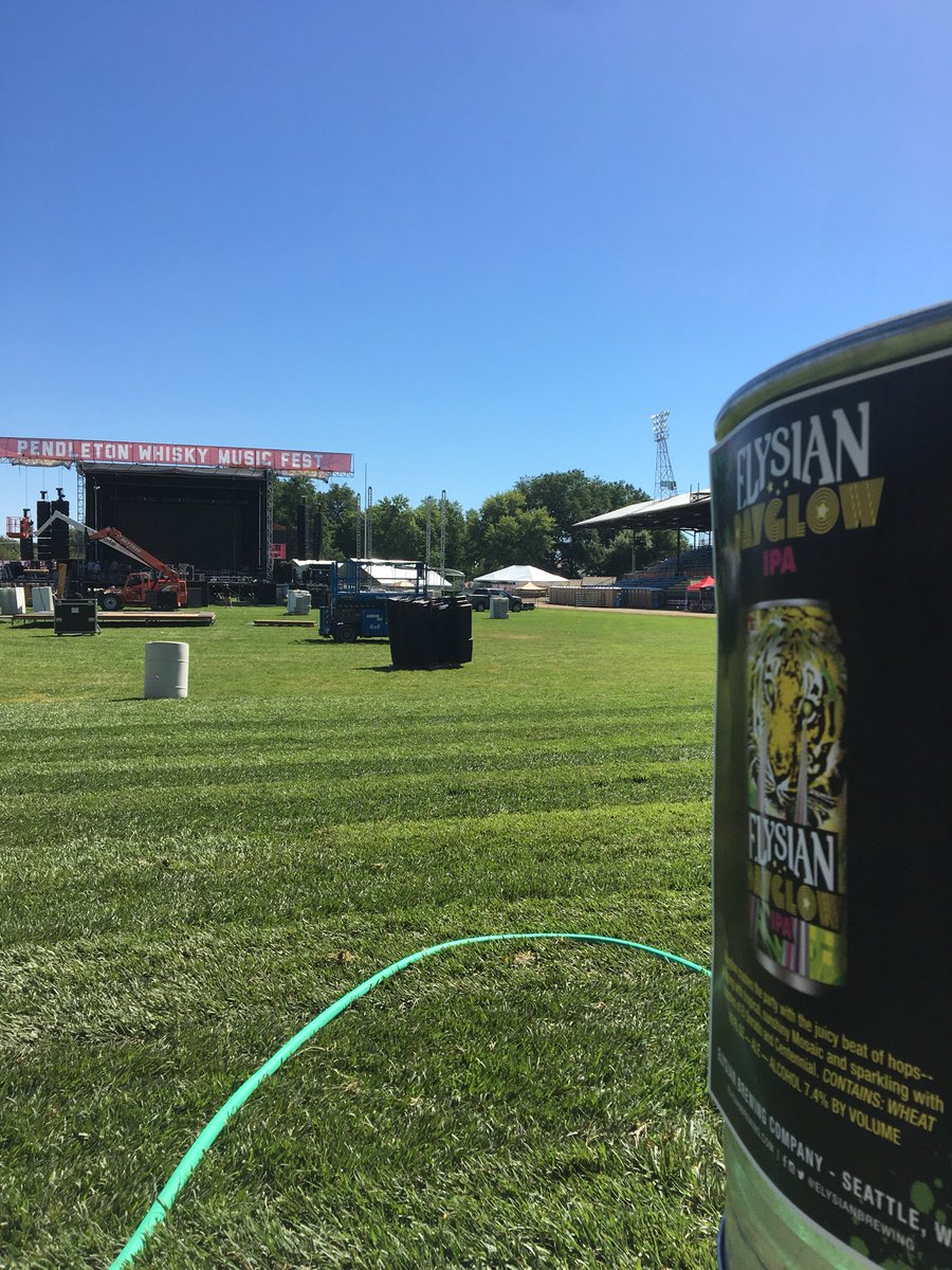 ersreck's tweet photo. Hey @PendletonRUP, @ElysianBrewing is ready for some ice cold beers tomorrow. You? @pendletonfest #beeroclock #dayglowipa #spacedustipa #fuzzduster #superfuzz #partyinpendleton #elysianbrewing https://t.co/aifBBYXMmH