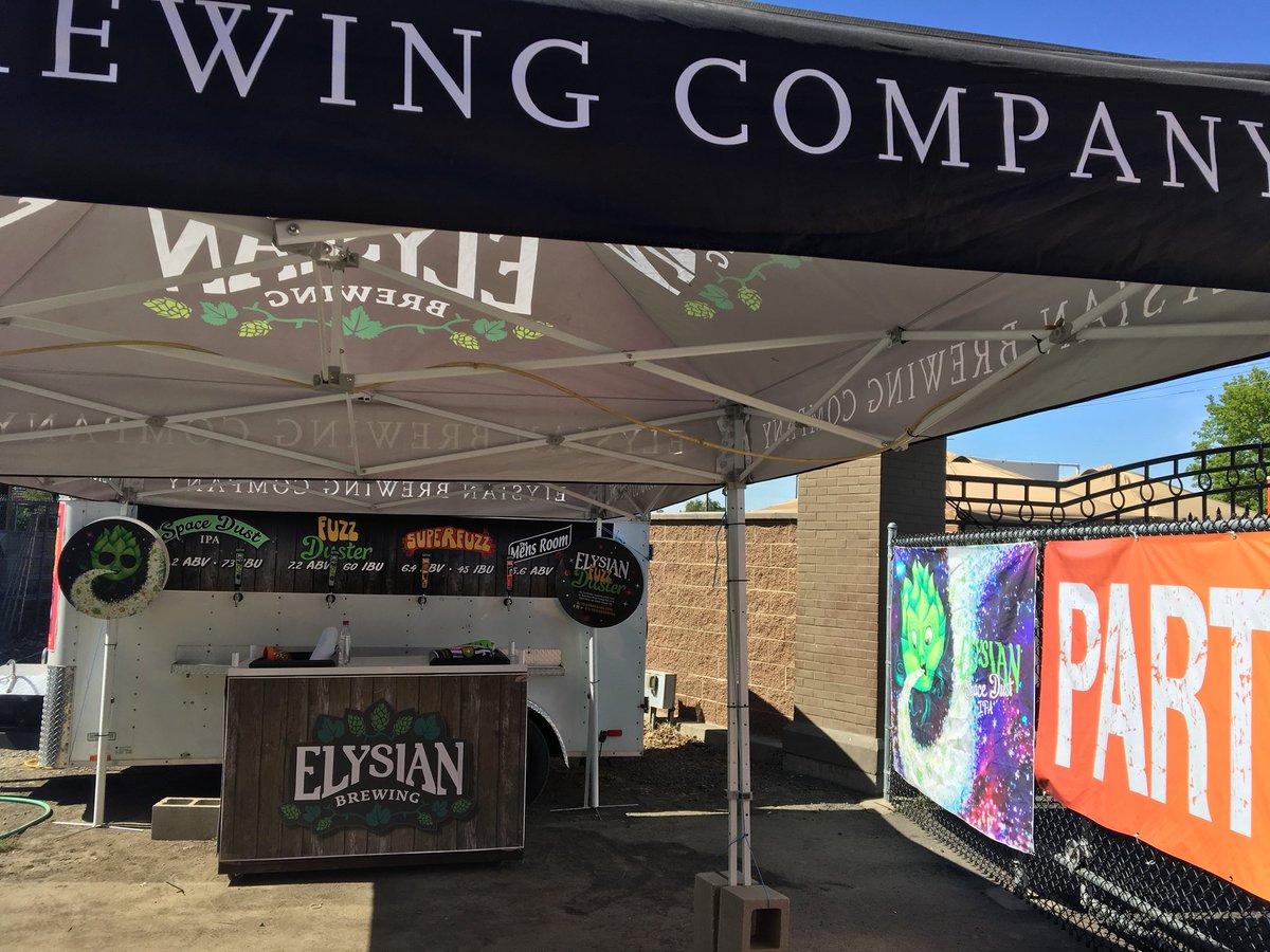 ersreck's tweet photo. Hey @PendletonRUP, @ElysianBrewing is ready for some ice cold beers tomorrow. You? @pendletonfest #beeroclock #dayglowipa #spacedustipa #fuzzduster #superfuzz #partyinpendleton #elysianbrewing https://t.co/aifBBYXMmH