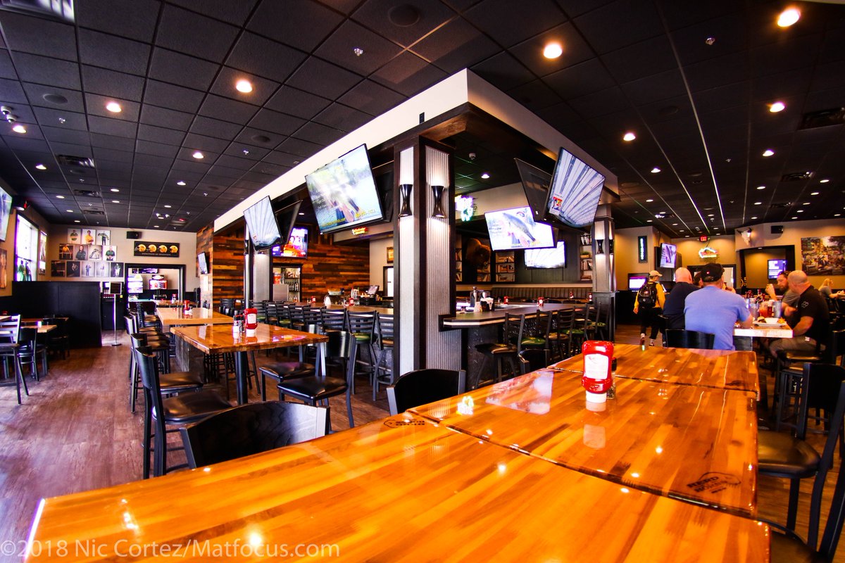 MatFocus's tweet photo. At Herd and Horns @jasonmbryant @mattalkonline @USAWrestling #herdandhorns #touchtunestv #Fargo2018 https://t.co/R0qOJDvpn3