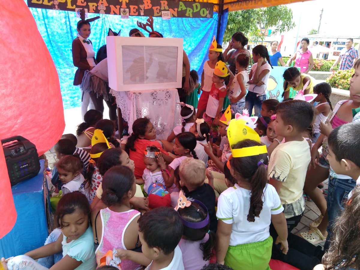 Claudiayq's tweet photo. Buenavista - Córdoba #FiestaDeLaLectura #Buentrato lanzamiento Campaña #DeGolpe https://t.co/1TGioSBboi @ICBFColombia @luzaboterom Porque el Juego, La Lectura y el Arte nos transportan a Mundos Mágicos llenos de Alegría, felicidad y mucho Amor. @FundacionFAN https://t.co/AGSg1z0EHK