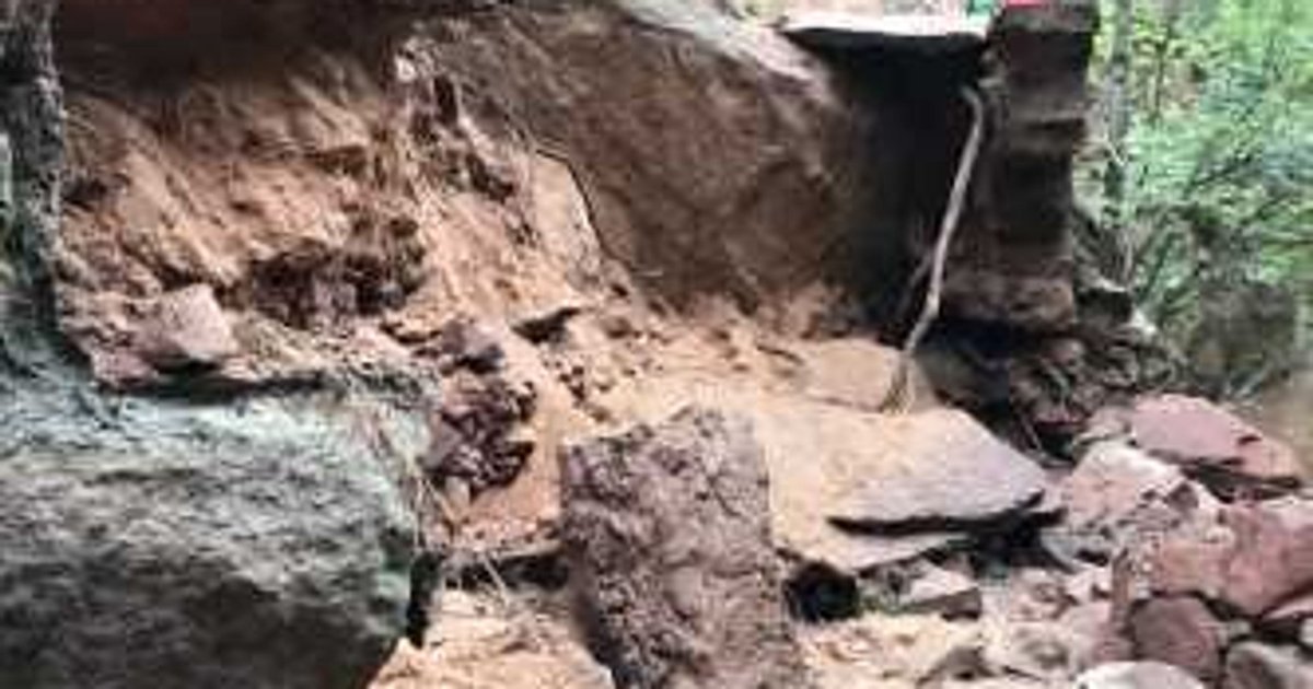 ToDoIndy's tweet image. Zion National Park digging out after heavy rains damage popular trails, roadway dlvr.it/QbTkMr