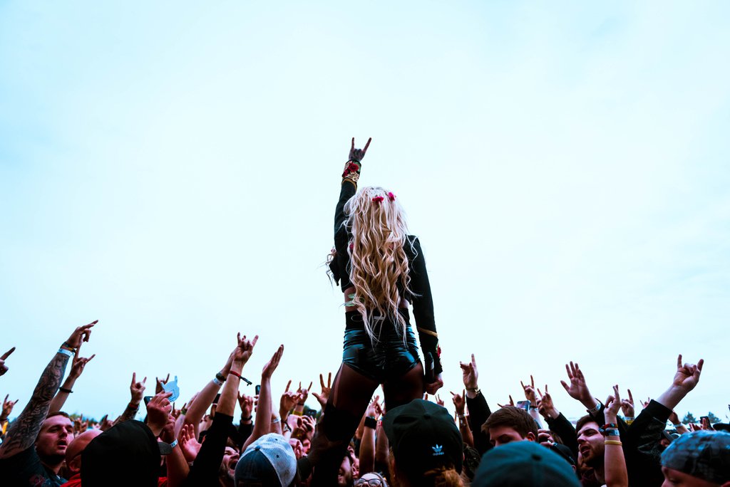 Ready to conquer the weekend like... 🤘 

📷 Nathan Zucker
#NorthernInvasion