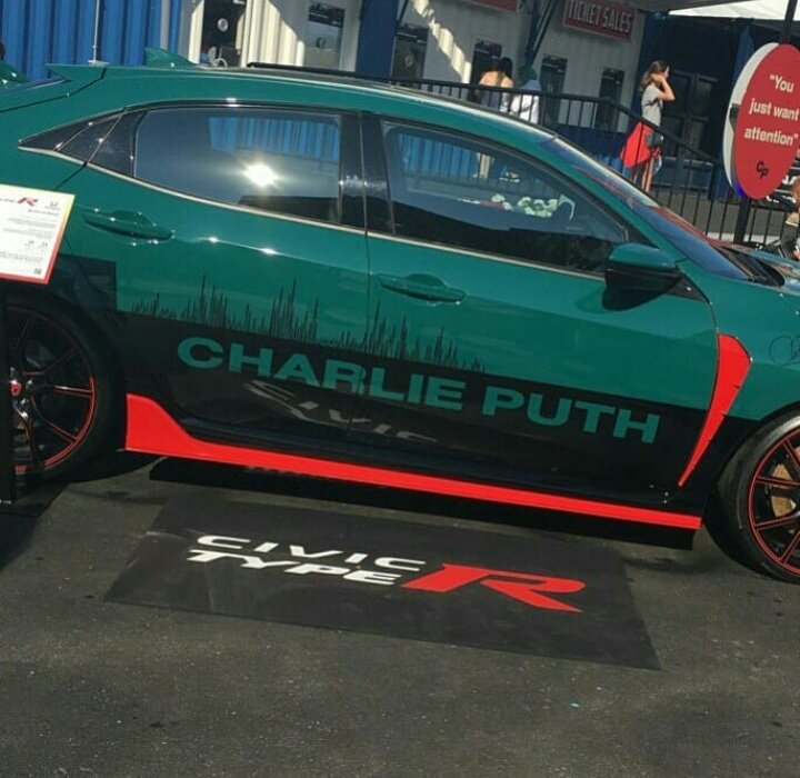 futikhaputh's tweet photo. @charlieputh oh hey sexy https://t.co/FIqbgNtSZF