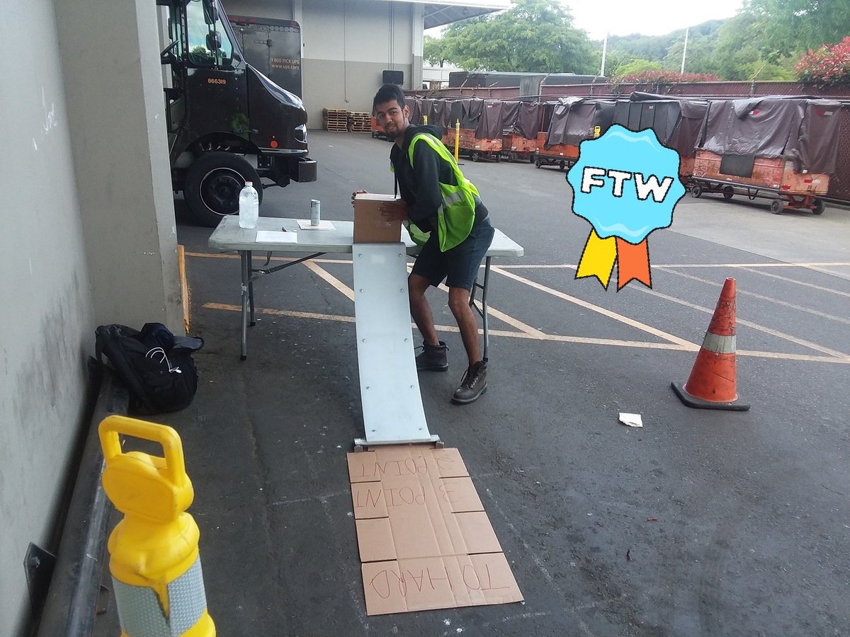 It's back! Seattle Twilight classic: C-Slide target practice! Use those slides to move packages to their next destination. Safe package handling makes all of us #AnotherSafeUPSer #SafetyFirst <a href="/NEHUBPEAK/">NE HUBs</a> <a href="/safebychoice/">safebychoicenotbychancedotcom</a> <a href="/CHSP_northwest/">Curtis Wentler</a> <a href="/e_vazquez91/">Eric</a> @skrug18 <a href="/UPS_Seattle/">Seattle Twilight</a>