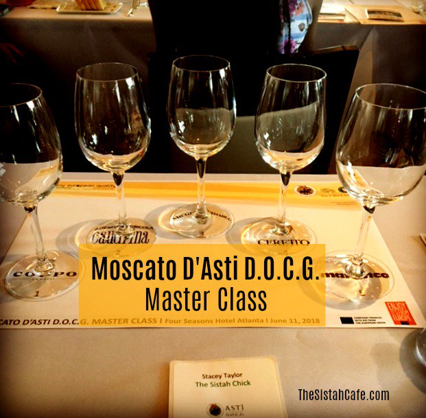 TasteSipExplore's tweet photo. Tasting and talking Moscato D'Asti D.O.C.G. with Italian #WineMakers
Moscato D’Asti D.O.C.G. #MasterClass
https://t.co/m7ntlnZ0s3
#Bellissima #ItalianWines #DAsti #Moscato #Foodie #Wine #DOCG #tasteSipExplore https://t.co/BJnyJjn7Eg