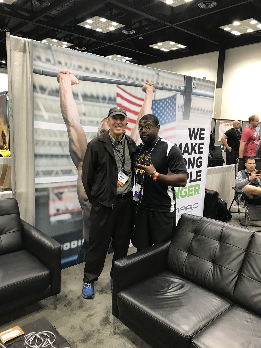 NK_Perform21's tweet photo. Shout out to @TheAntiIceMan for sharing wisdom ๐๐พ๐#LearnFromYourTeachers #NatCon18 #NSCA #NKPerformanceSystem #TeamFightAndFlight https://t.co/rQtIvE5bXe