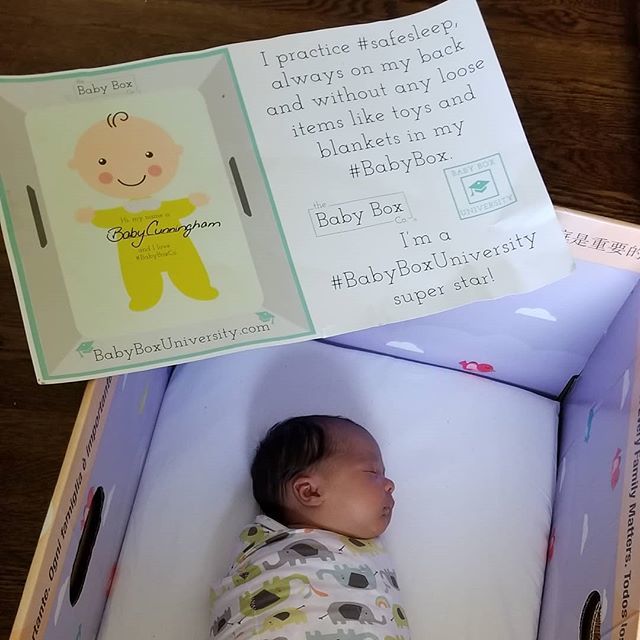 anaphylexis's tweet photo. Getting some good sleep! #babyboxuniversity https://t.co/J74Fpza66u https://t.co/OgOiQ3lRZy