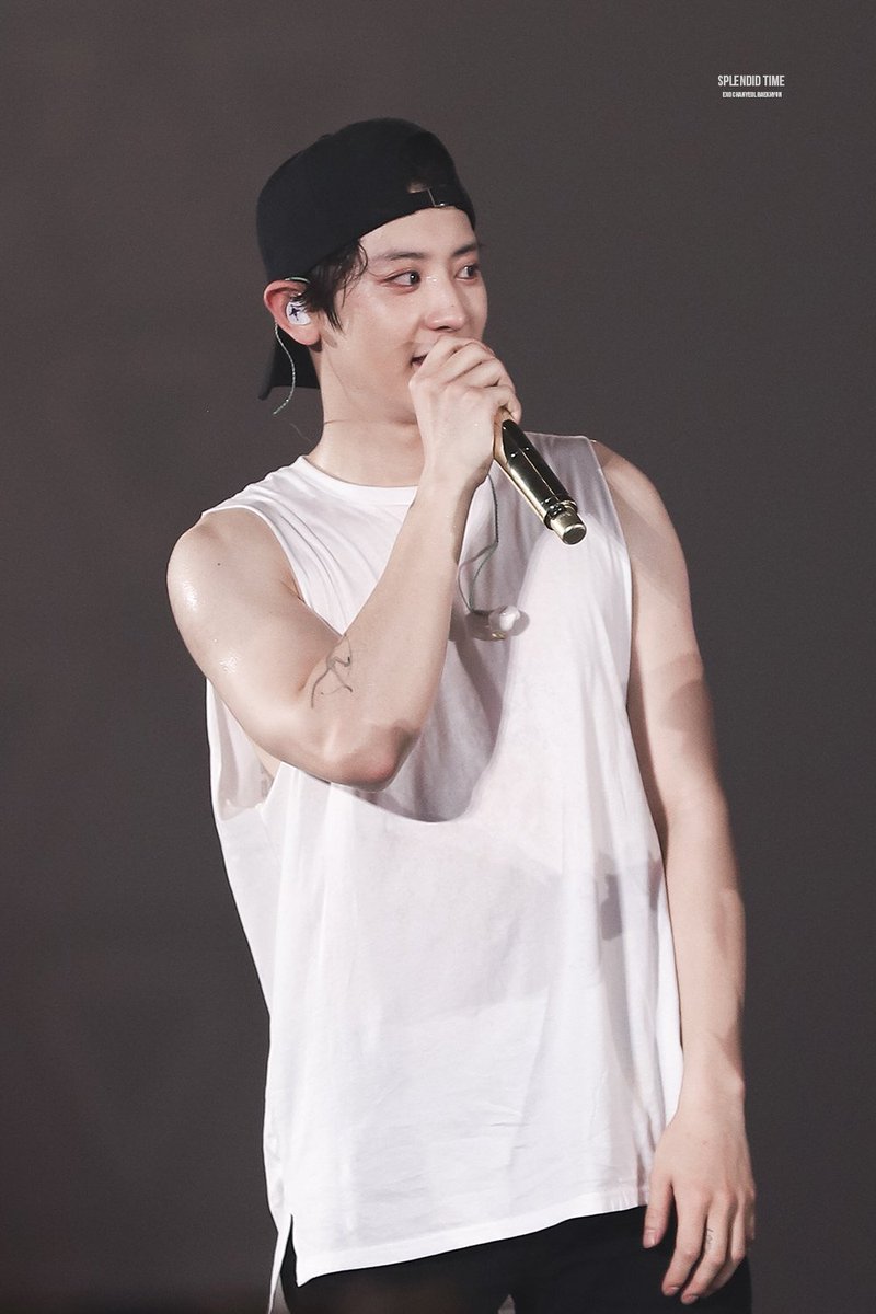hot_pcy_pict's tweet photo. SO :) BIG :) 

cr.Splendid Time #TheElyXiOn_dot https://t.co/vLdkdOOJSB