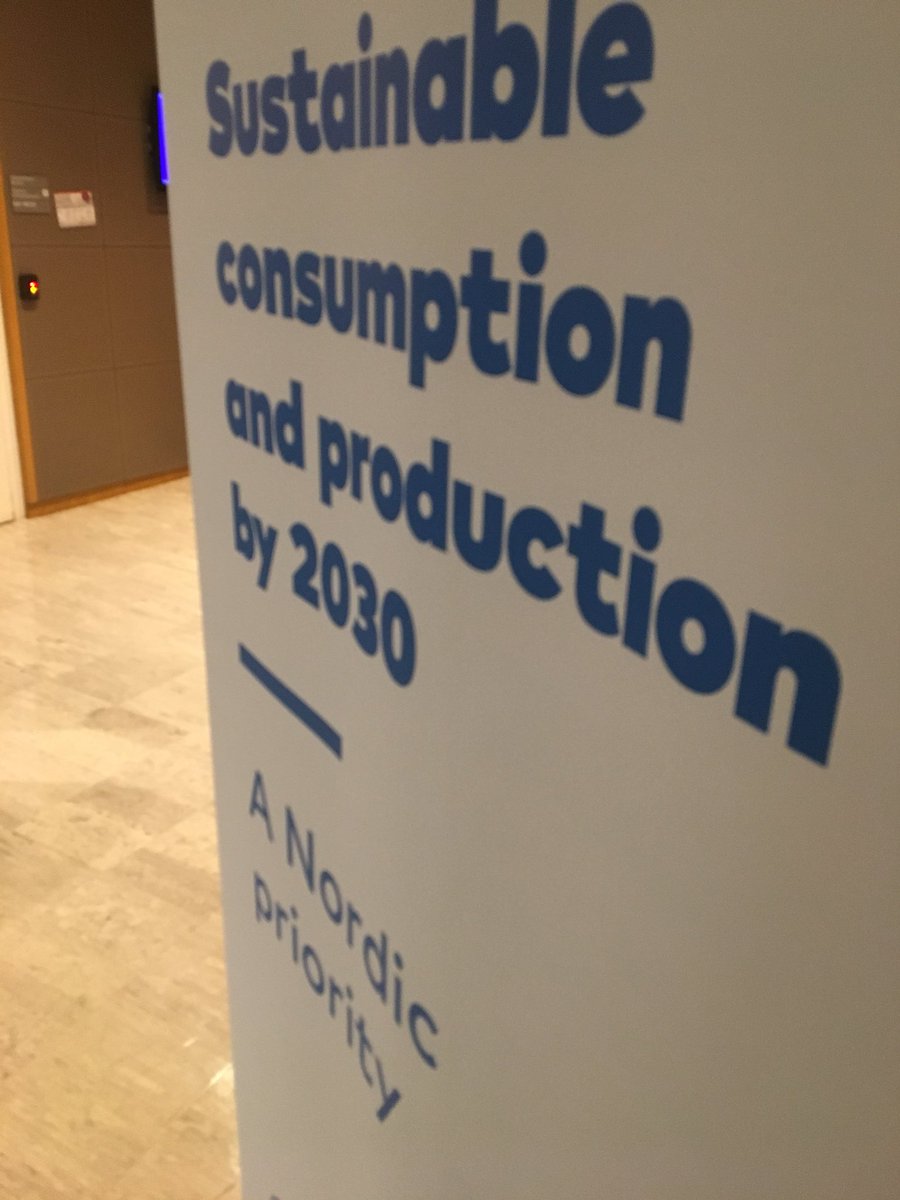 Starkt anförande från @henriettafl om hur unga i norden är aktörer för en hållbar livsstil. Men också att solidaritet kostar. Nordiska länder måste se svåra trender kring ohälsa och ge förutsättningar för unga att delta.