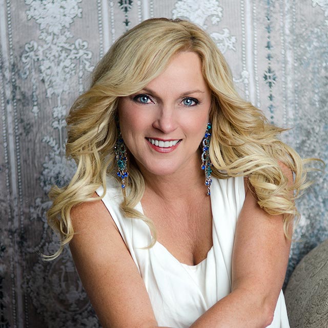 Sending out Happy Birthday Blessings to Rhonda Vincent!!!!    