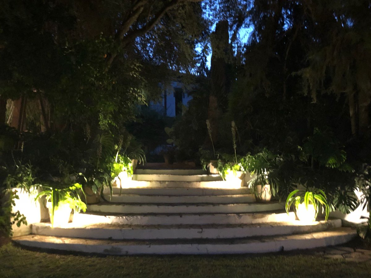 DIOLEDproyectos's tweet photo. Iluminación artística para una #Boda en un gran escenario Hacienda El Grullo #iluminaciondecorativa https://t.co/NPsM9G2wQj