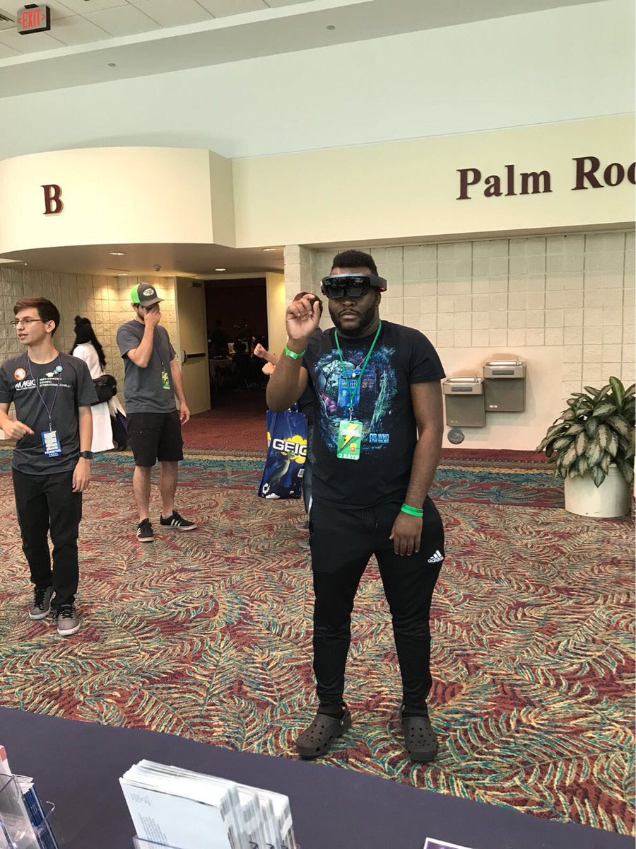 magicgamejam's tweet image. Amazing day 2 at @FloridaSupercon showcasing great games made by @MAGIC_MDC students, hope to see you guys and more tomorrow #magicinthewild